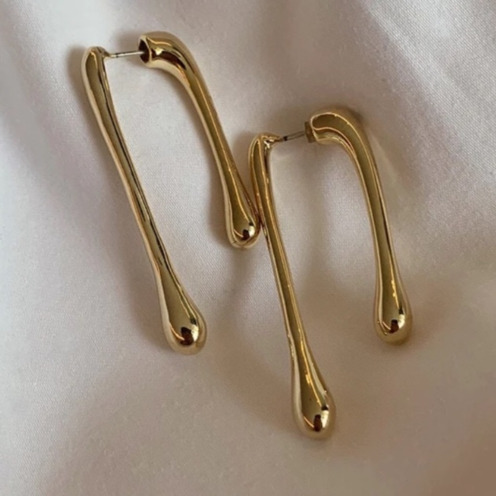 18k GOLD PLATED UNIQUE EARRINGS